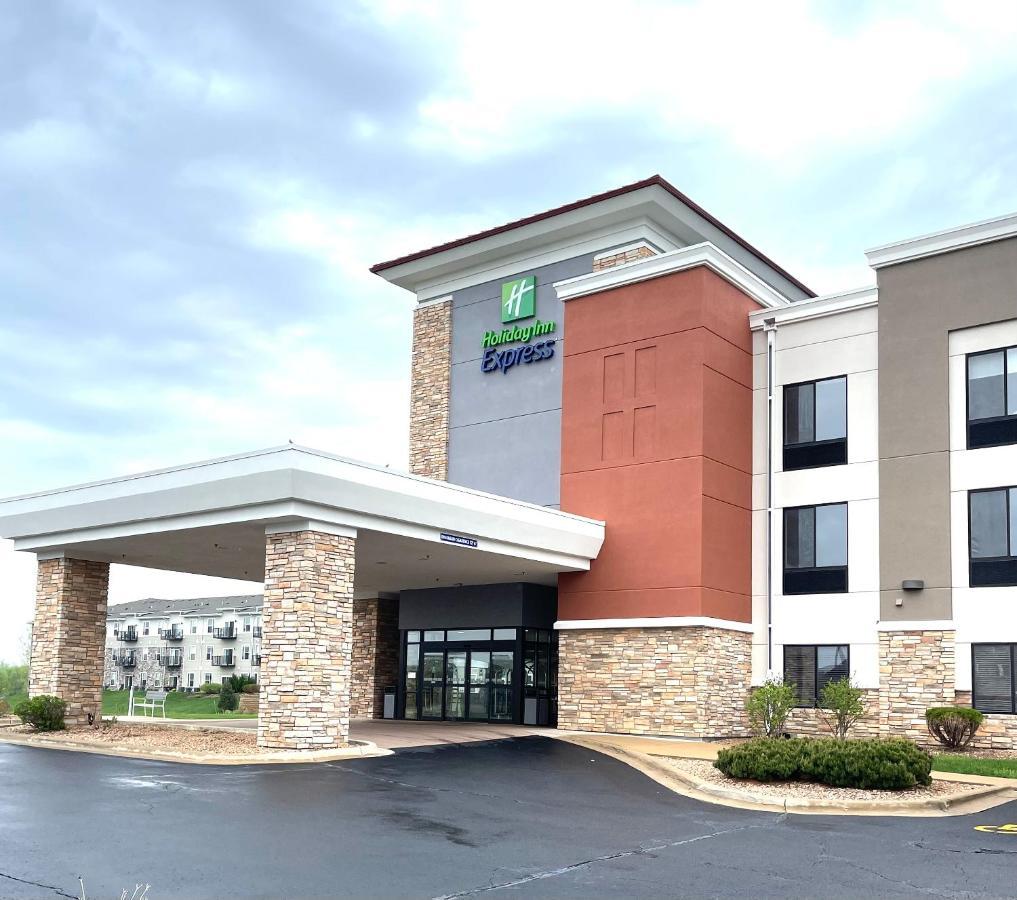 Holiday Inn Express Rochester South - Mayo Area By Ihg Ngoại thất bức ảnh