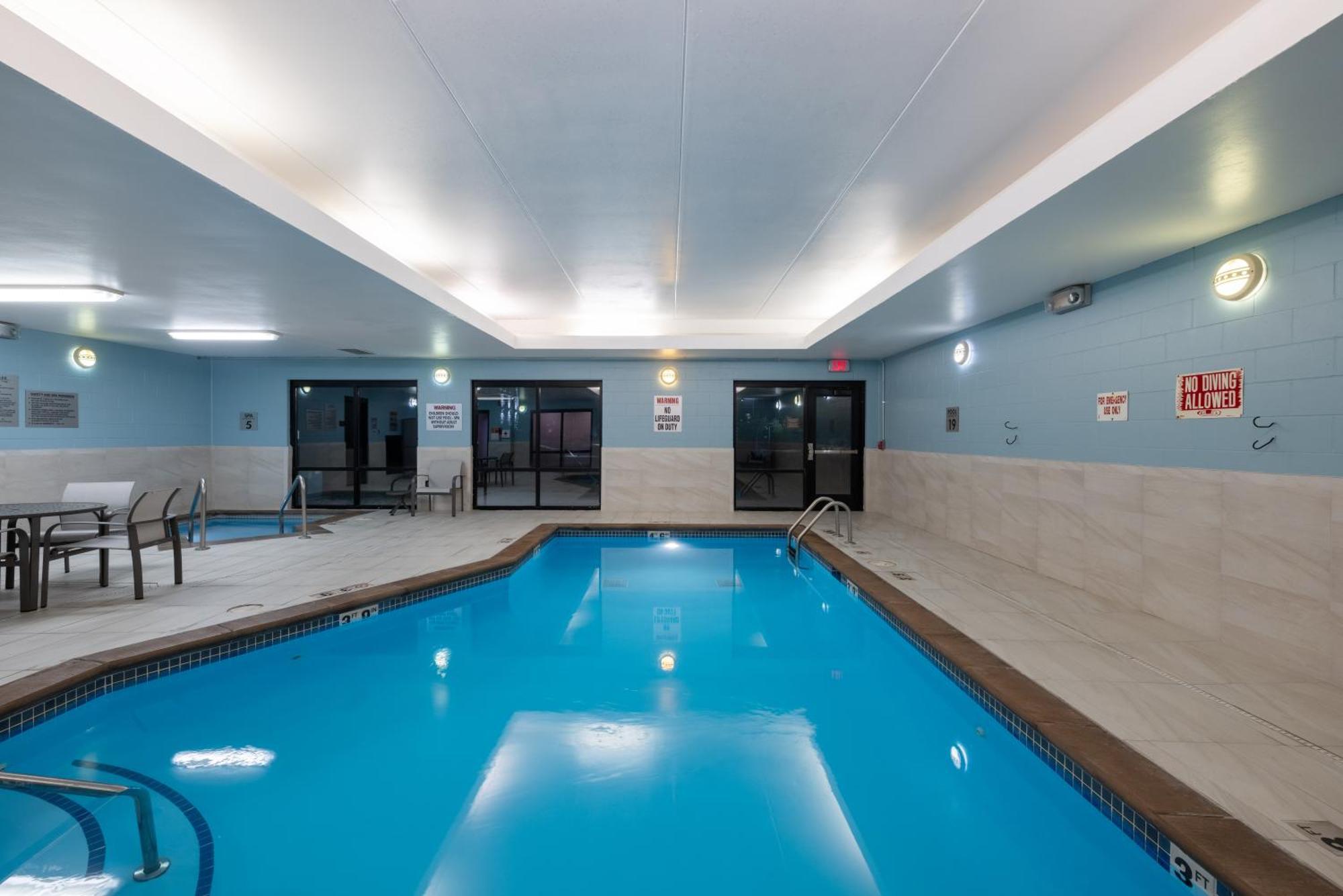 Holiday Inn Express Rochester South - Mayo Area By Ihg Ngoại thất bức ảnh